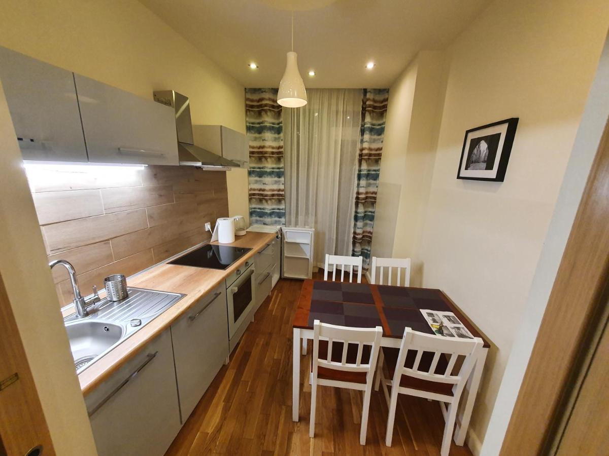Apartament Debnicki Apartment คราคูฟ ภายนอก รูปภาพ