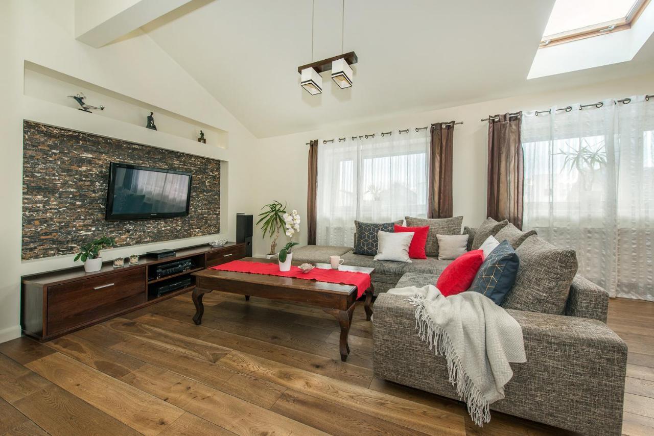 Apartament Debnicki Apartment คราคูฟ ภายนอก รูปภาพ