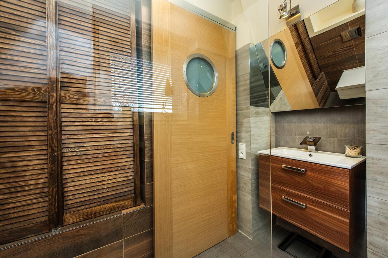 Apartament Debnicki Apartment คราคูฟ ภายนอก รูปภาพ